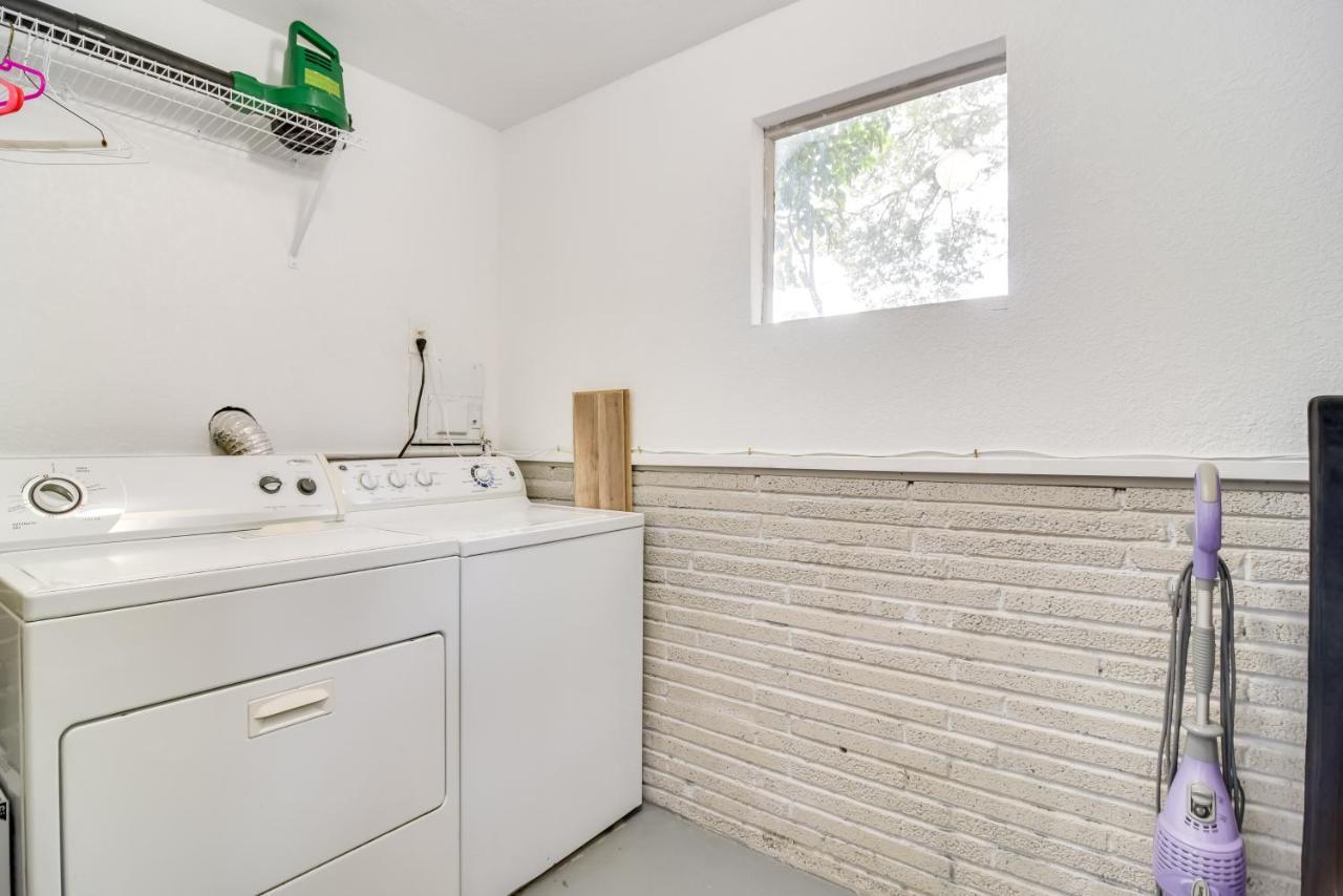 Pet-Friendly Gulfport Home Walkable Location! Sankt Petersburg Exterior foto